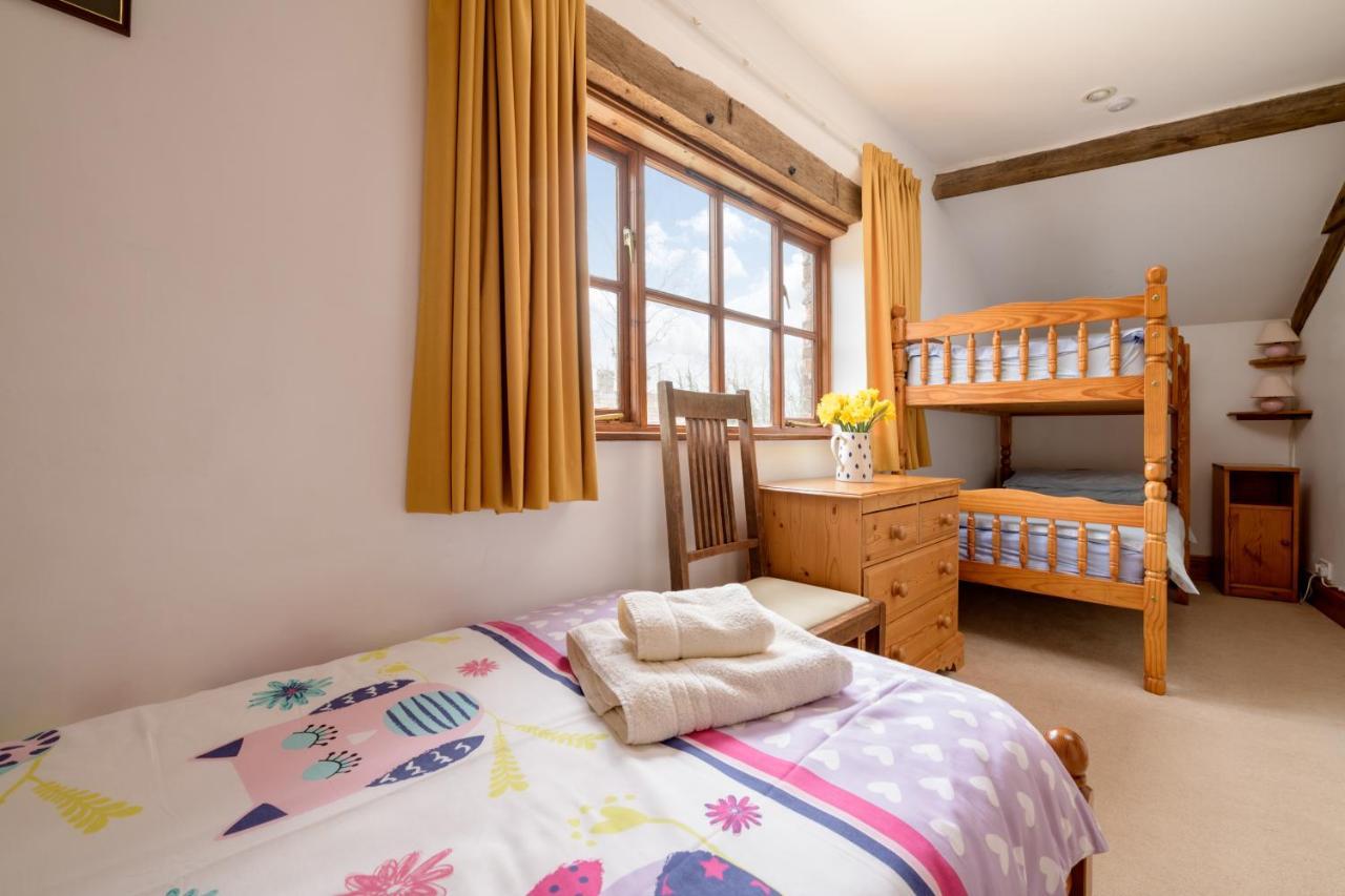 Luccombe Farm Holiday Cottages Milton Abbas Exterior photo